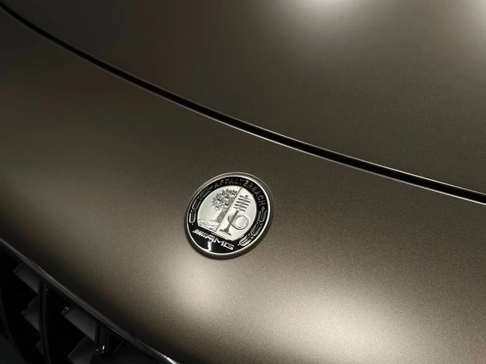 Mercedes-Benz SL 63 AMG (foto 2/30)