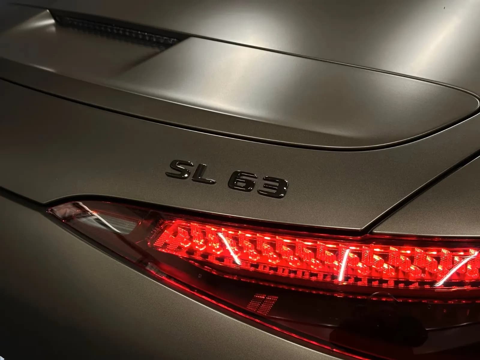 Mercedes-Benz SL 63 AMG (foto 7/30)