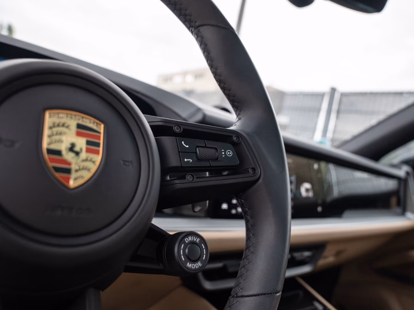 Porsche Cayenne E-Hybrid (foto 25/27)