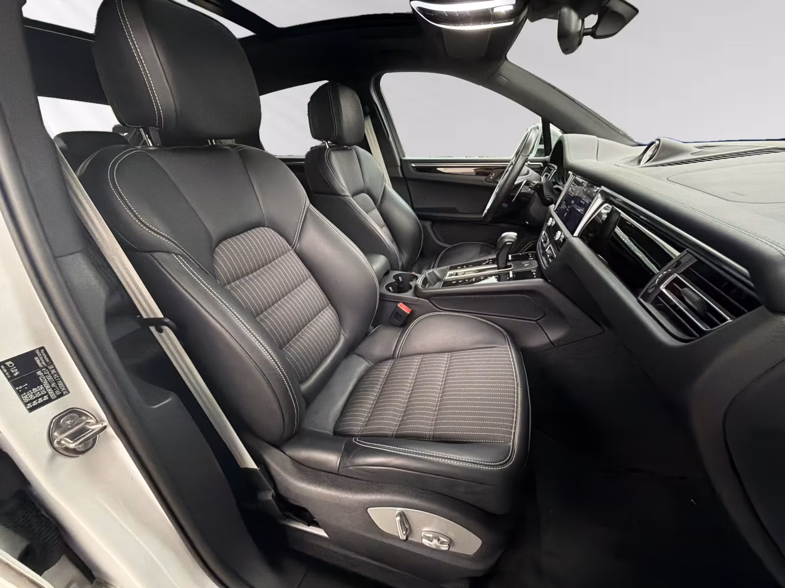 Porsche Macan (foto 14/16)