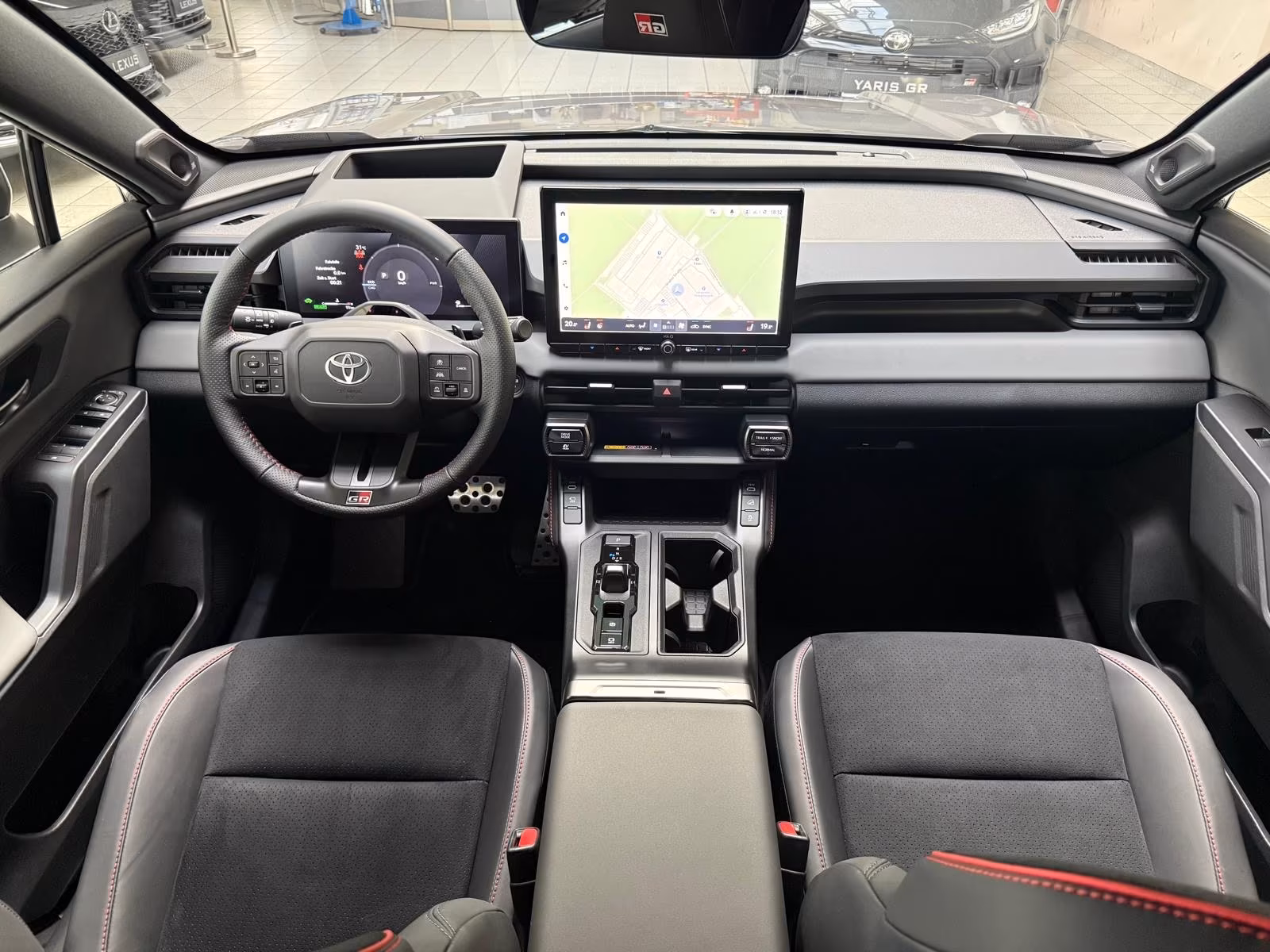 Toyota RAV 4 (foto 16/23)