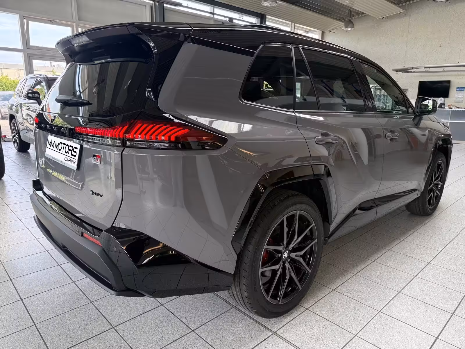 Toyota RAV 4 (foto 4/23)