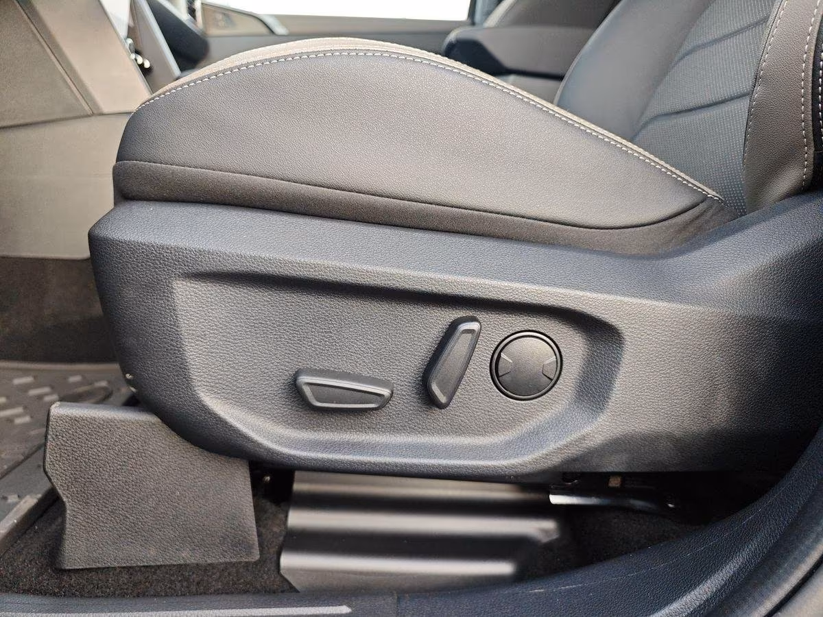 Volkswagen Amarok (foto 20/28)