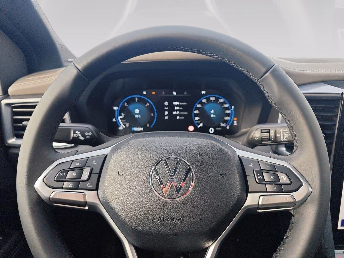 Volkswagen Amarok (foto 25/28)