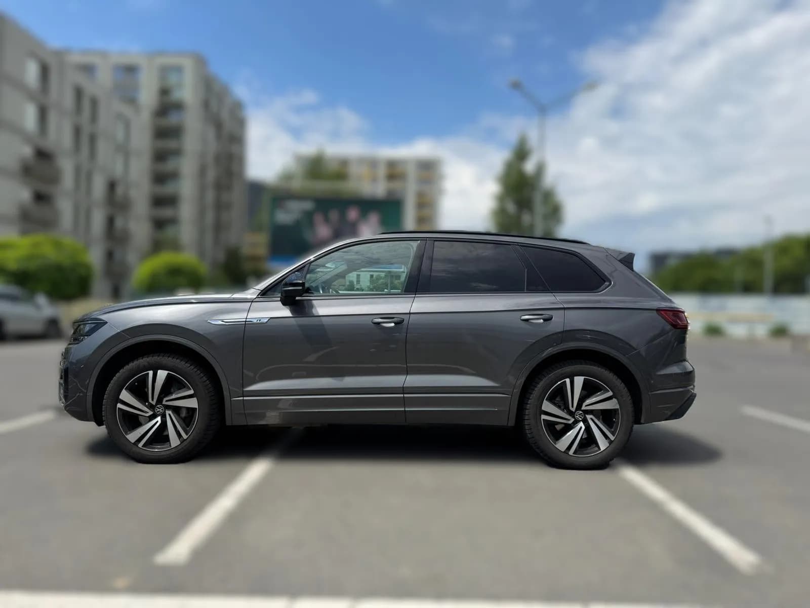 Volkswagen Tuareg (foto 2/22)