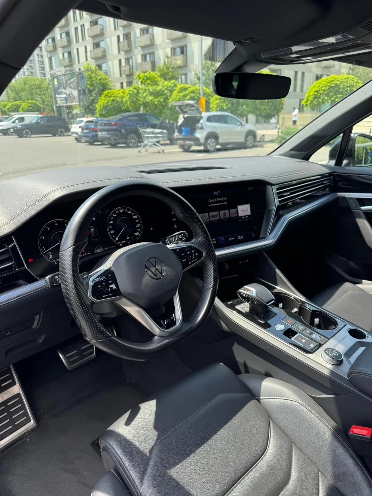 Volkswagen Tuareg (foto 14/22)