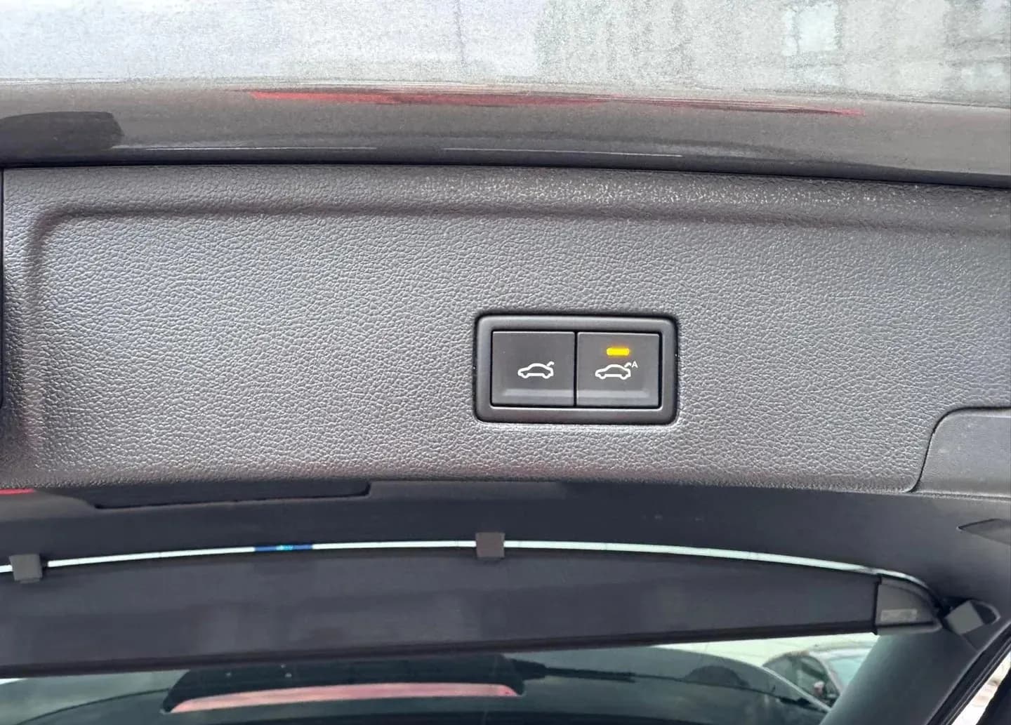 Volkswagen Touareg (foto 8/21)